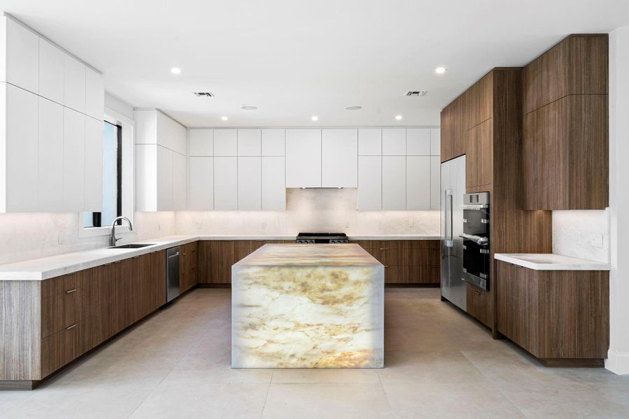 Image 28 of a home in .