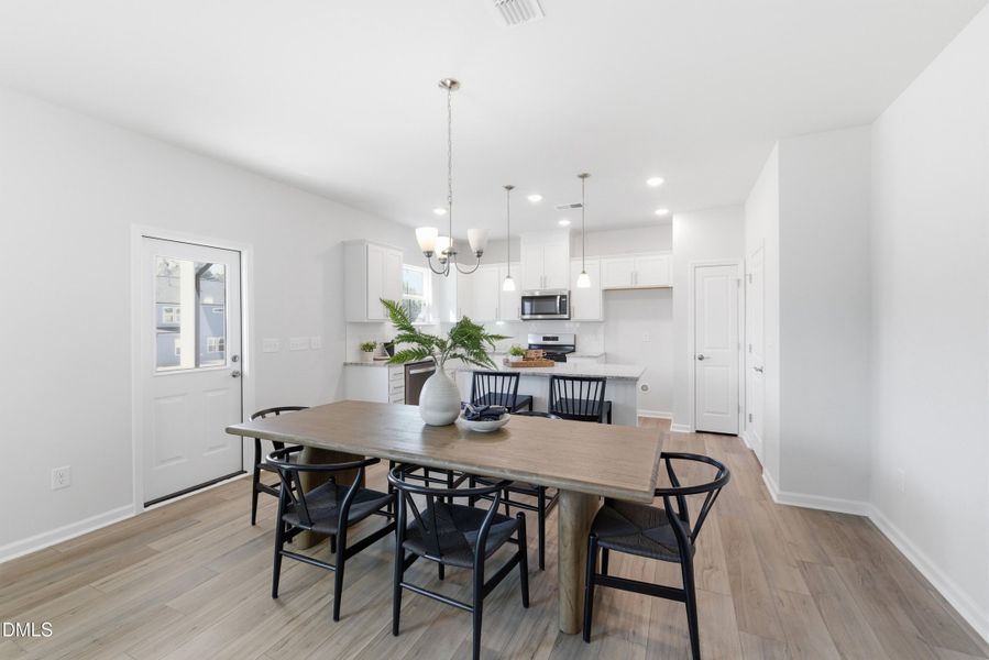 PRO #42 2120 Cedar Bird Lane (7)