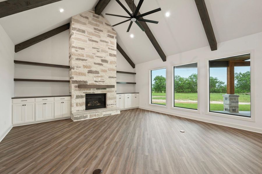 Spacious, unfurnished interior of a new home in , Bryan (Image 47).