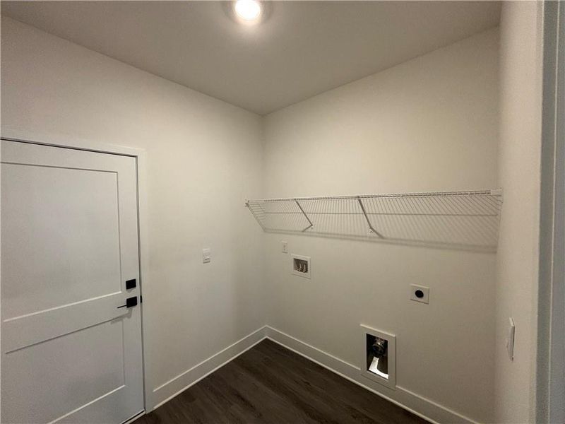 Spacious, unfurnished interior of a new home in Tuscany Hills, Douglasville (Image 18).