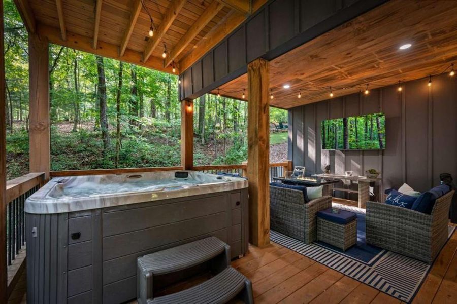 Community amenities in , Morganton (Image 59).