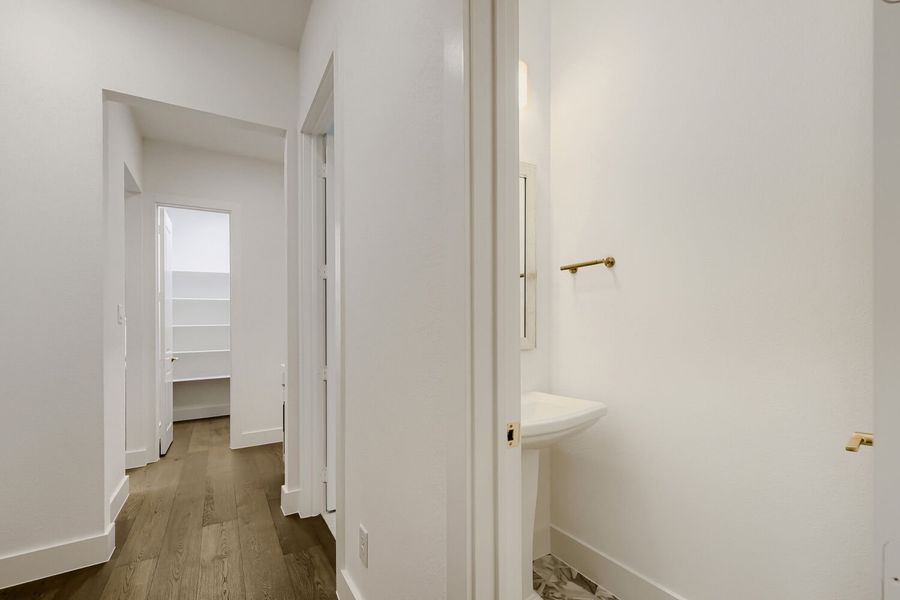 841 Bella Casa - Powder Bathroom