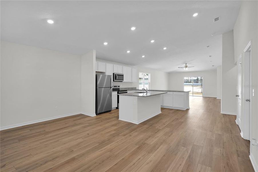 Image 15 of a home in .