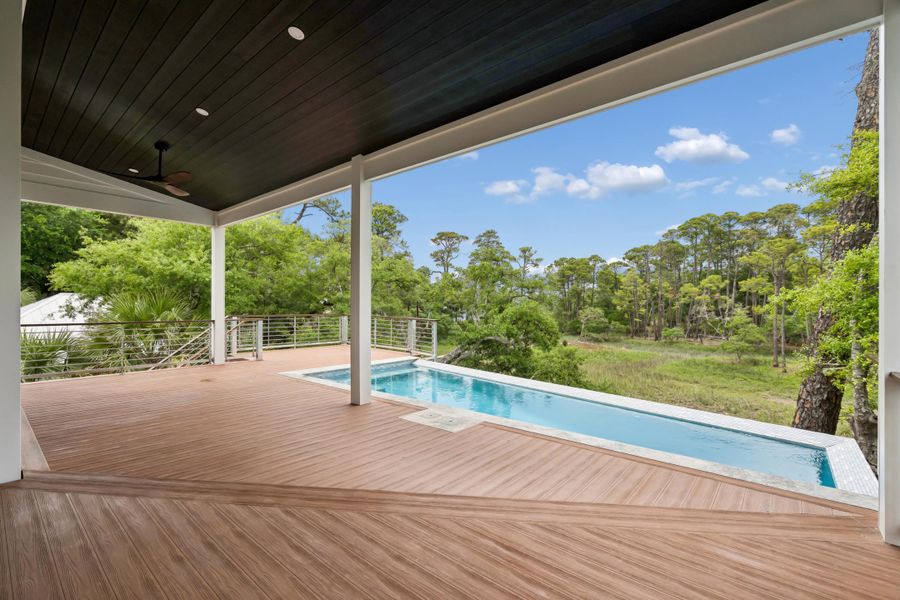 Exterior details and patio area of a home in , Folly Beach (Image 43).