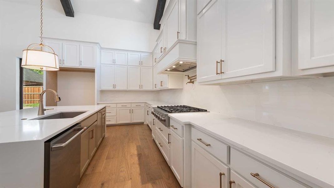 Furnished interior view inside a new home in Adkins Park 70', Hurst (Image 9).