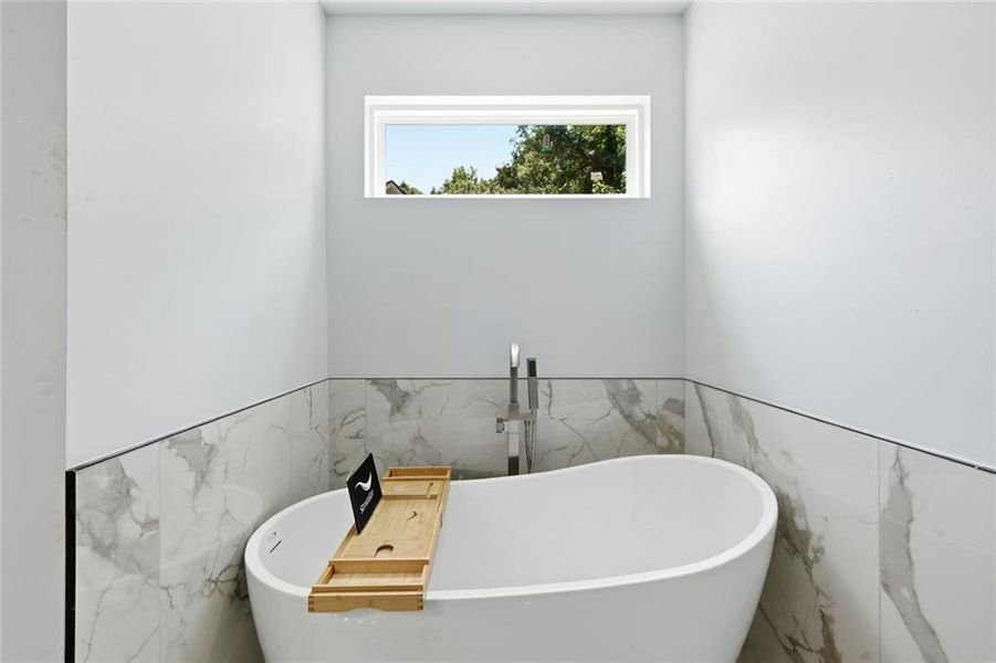 Close-up of interior finishes inside a home in , Ellenwood (Image 16).