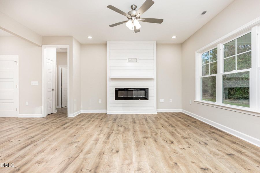 004_cj4a3769-edit_336