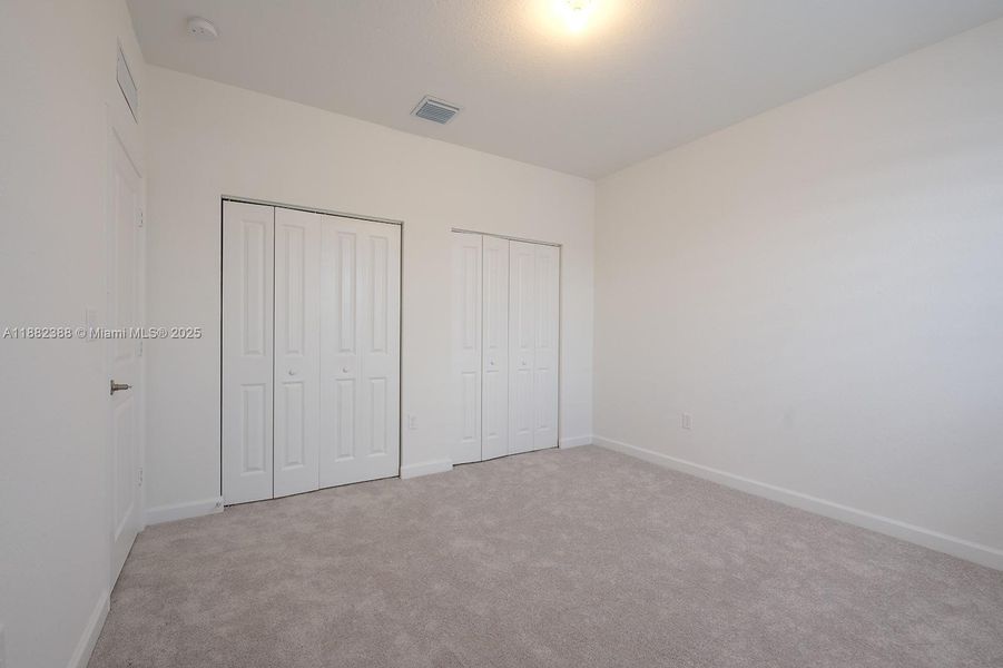 Spacious, unfurnished interior of a new home in , Homestead (Image 9).