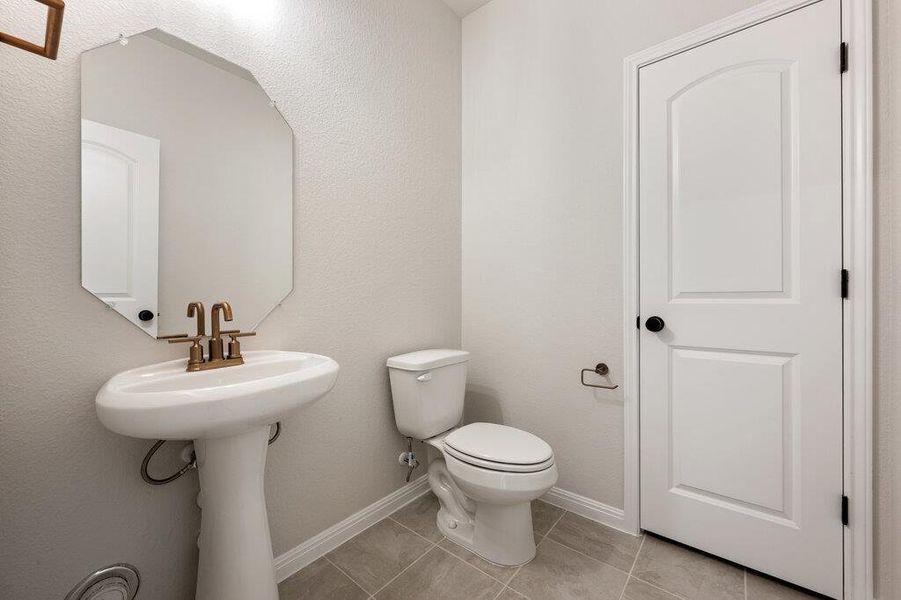 Furnished interior view inside a new home in Willow Springs, Buda (Image 6).