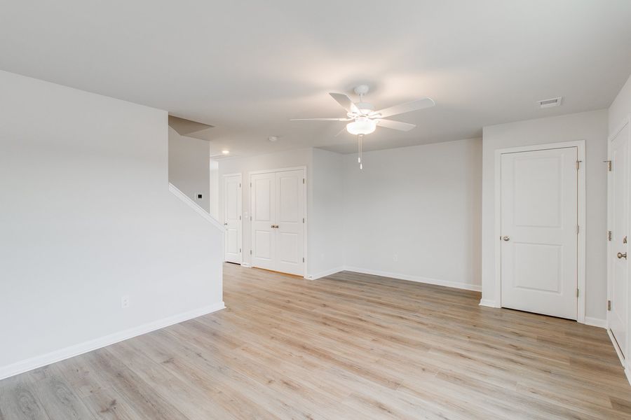 Spacious, unfurnished interior of a new home in Haynes Park, Columbia (Image 12).