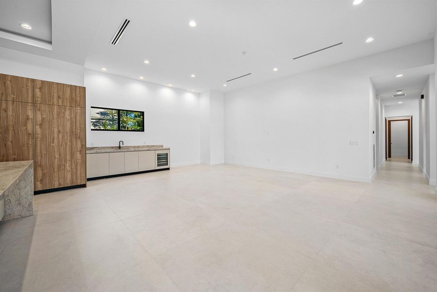 Spacious, unfurnished interior of a new home in , Wellington (Image 44).