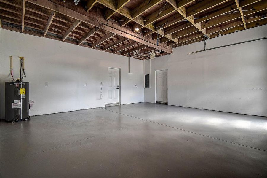 In-progress construction of a new home in , St. Petersburg, FL (Image 27).