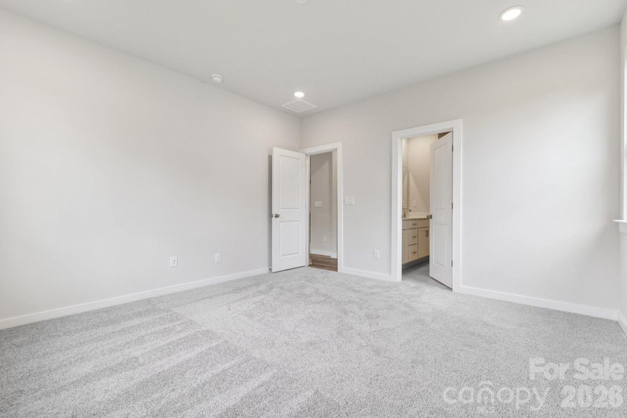 Spacious, unfurnished interior of a new home in Cannon Manor, Kannapolis (Image 13).
