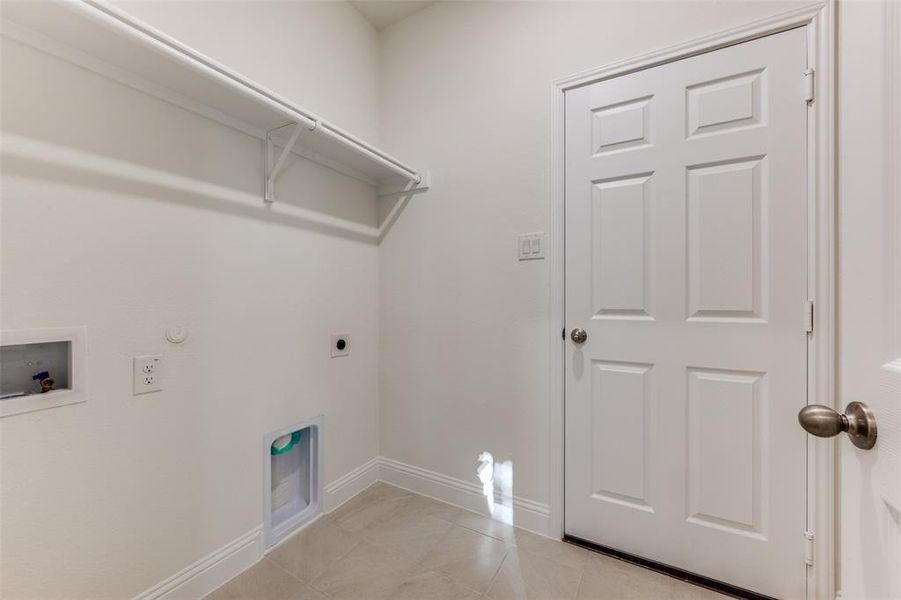 Spacious, unfurnished interior of a new home in The Preserve Estates, Justin (Image 17).