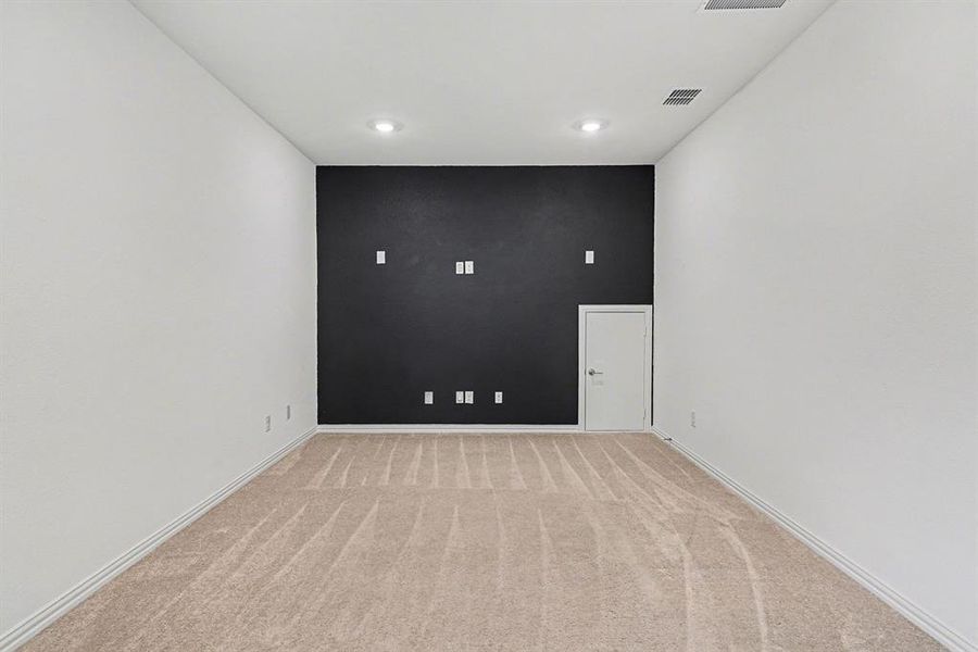 Spacious, unfurnished interior of a new home in Northpointe, Fort Worth (Image 24).