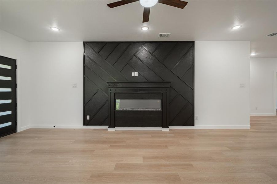 Furnished interior view inside a new home in , Dallas (Image 11). Furnished interior view inside a new home in , Dallas (Image 11).