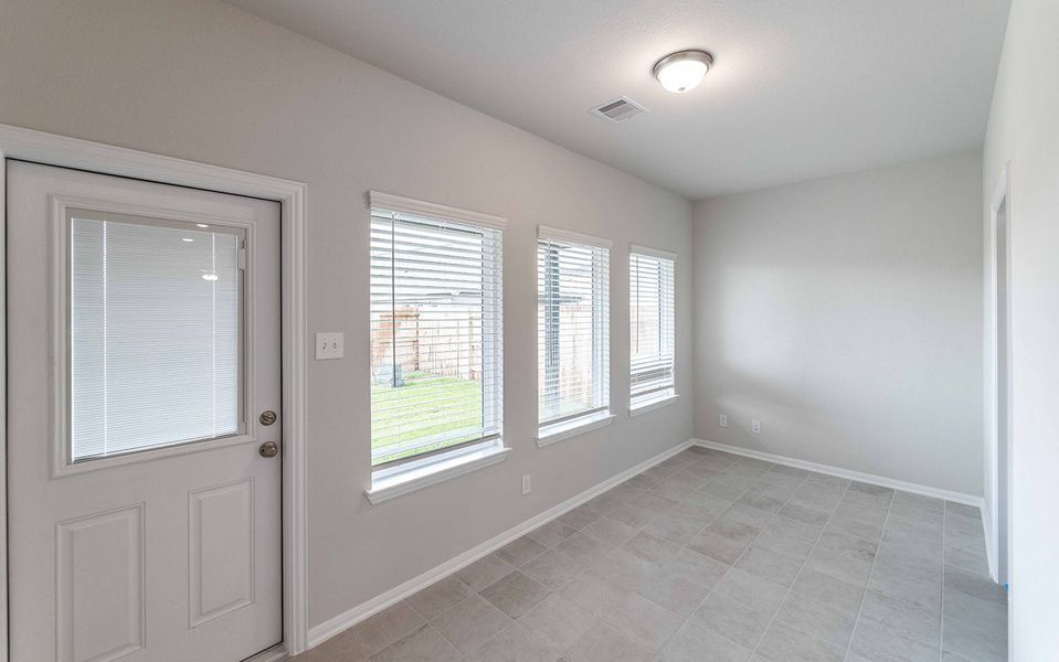 Spacious, unfurnished interior of a new home in Cypress Green, Hockley (Image 22).