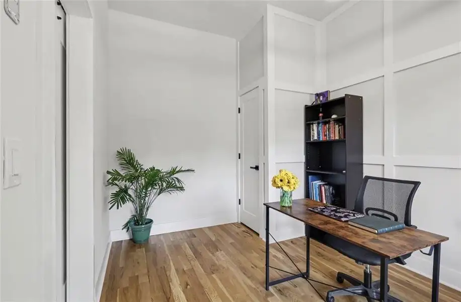 Furnished interior view inside a new home in , Atlanta (Image 27).