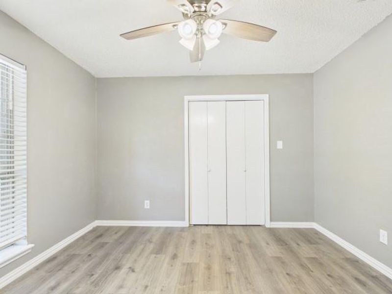 Spacious, unfurnished interior of a new home in , Athens (Image 26).