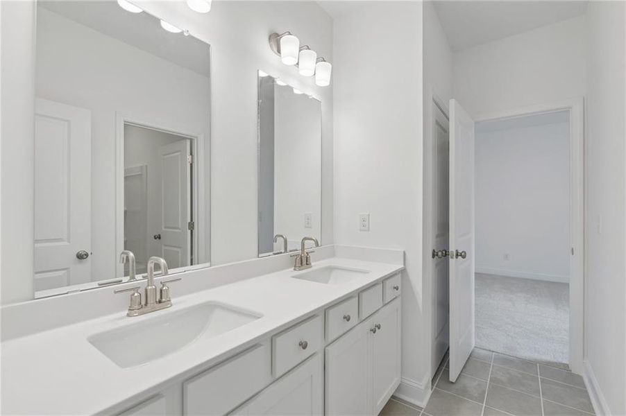 Furnished interior view inside a new home in Bailey Fence, Dacula (Image 46).