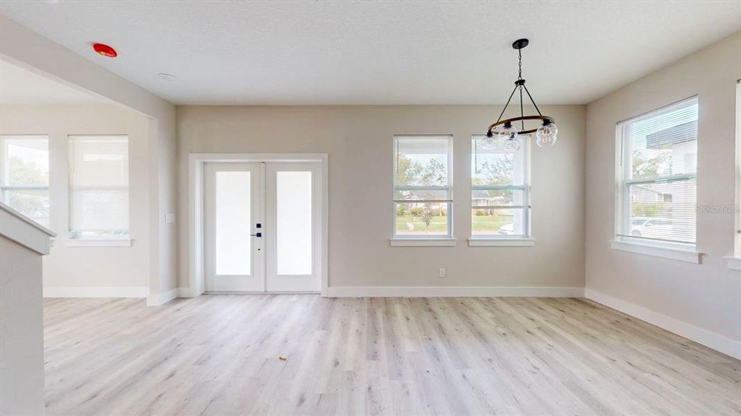 Spacious, unfurnished interior of a new home in , St. Petersburg (Image 56).