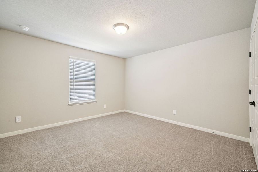 Spacious, unfurnished interior of a new home in Estancia Ranch - Classic Series, San Antonio (Image 30).