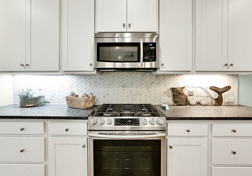 Cooper's Bay, Kitchen