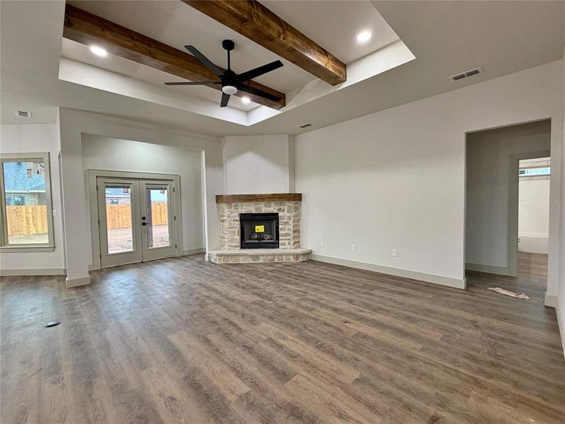 Spacious, unfurnished interior of a new home in , Abilene (Image 19).