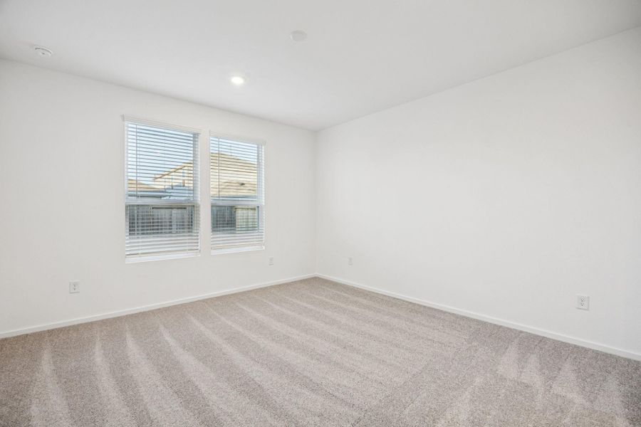 Spacious, unfurnished interior of a new home in Decker Farms, Magnolia (Image 11).