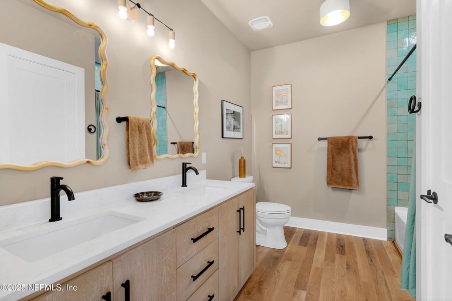 Furnished interior view inside a new home in , St. Augustine (Image 21).