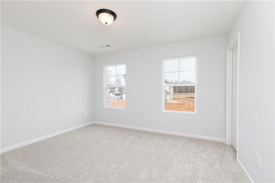 Spacious, unfurnished interior of a new home in Riverside Ridge, Lawrenceville (Image 14).