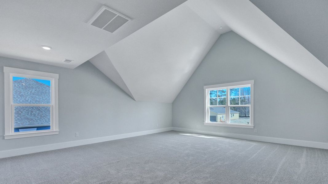 Spacious, unfurnished interior of a new home in Berkeley Bay, Ridgeville (Image 25).