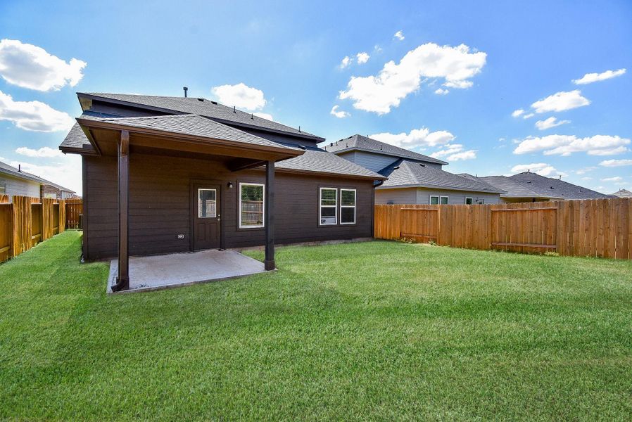 Take advantage of the huge backyard featuring a convenient covered patio. Take advantage of the huge backyard featuring a convenient covered patio.