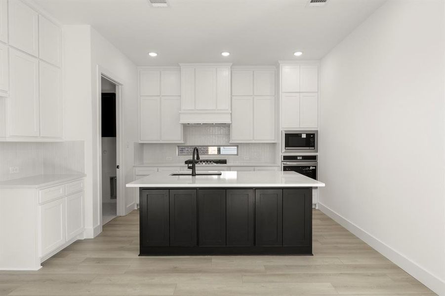 09. 3105 Summer - Kitchen