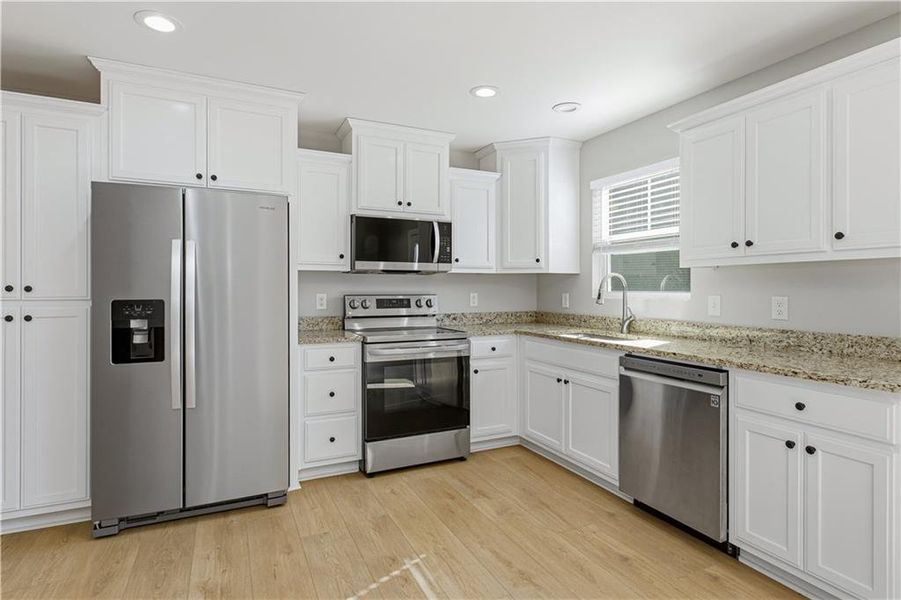 Furnished interior view inside a new home in , Dahlonega (Image 10).