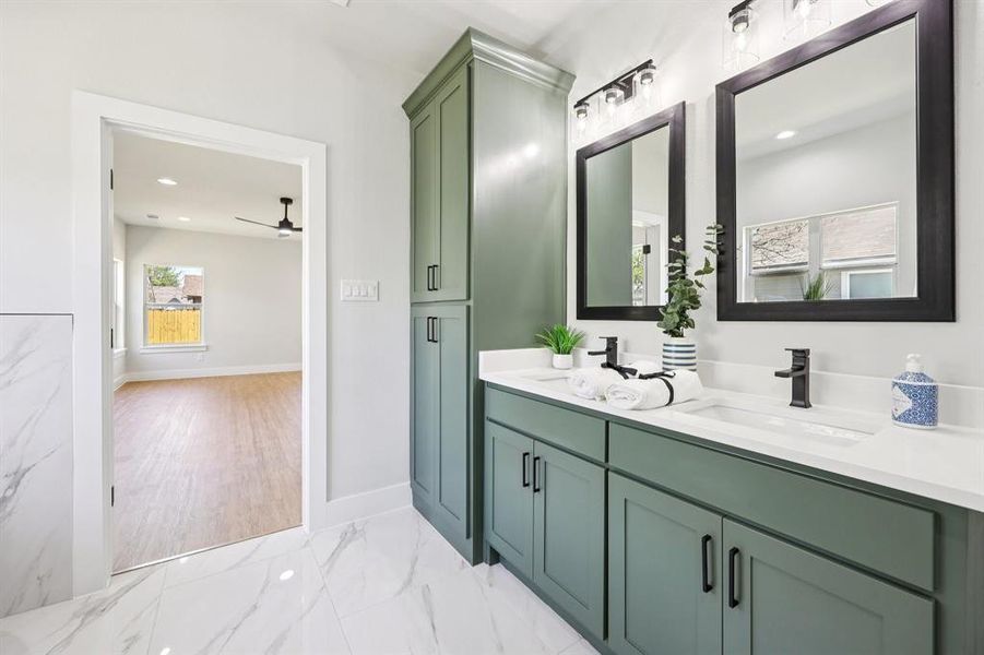 Furnished interior view inside a new home in , Dallas (Image 32).