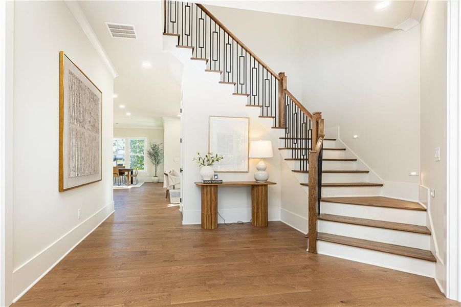 Spacious, unfurnished interior of a new home in , Atlanta (Image 15).
