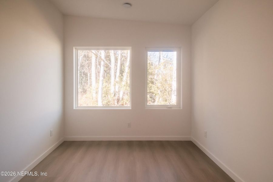 Spacious, unfurnished interior of a new home in , St. Augustine (Image 8).