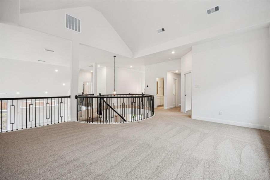 Spacious, unfurnished interior of a new home in Dominion of Pleasant Valley, Wylie (Image 21).