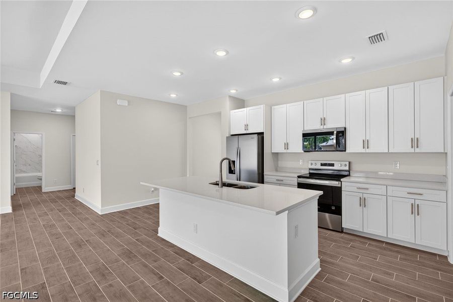 Furnished interior view inside a new home in Cape Coral, Cape Coral (Image 12).