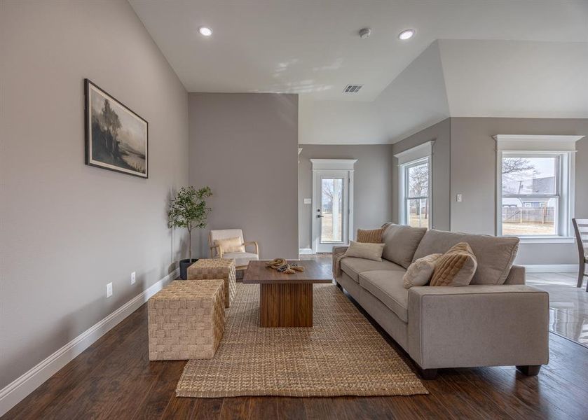 Furnished interior view inside a new home in , Cleburne (Image 14).