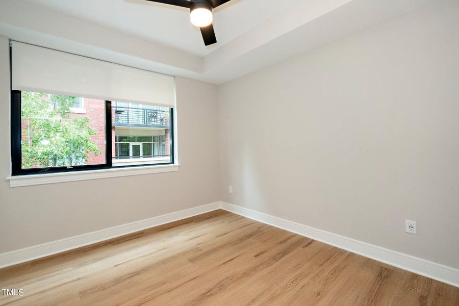 20-web-or-mls-615 W Peace St 306 (16 of