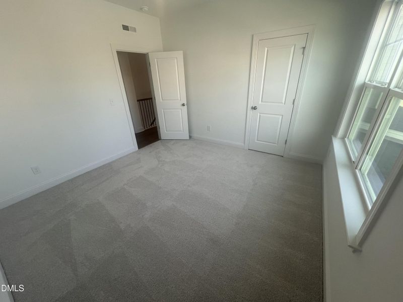 SUN_Stoneriver_Pic_EastmanIII_Bed3_1of1