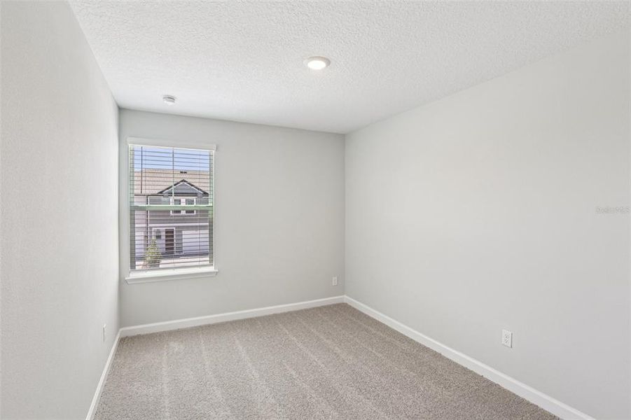 Spacious, unfurnished interior of a new home in , Tampa (Image 14).