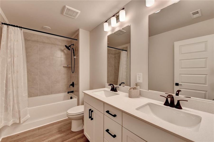 Furnished interior view inside a new home in , Braselton (Image 36). Furnished interior view inside a new home in , Braselton (Image 36).