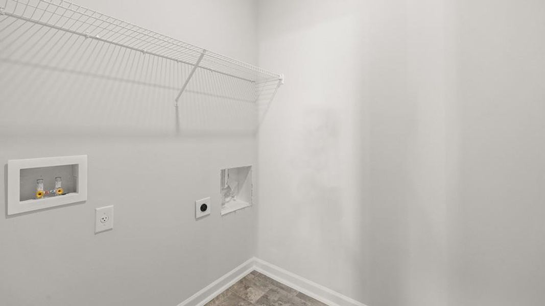 Spacious, unfurnished interior of a new home in Parkside at Carter Grove, Cartersville (Image 16).