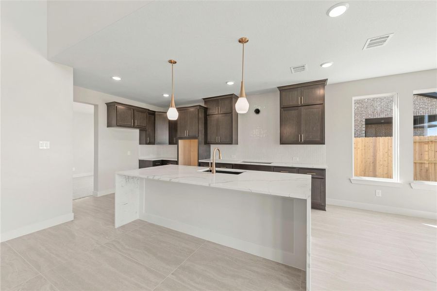 Representative image. Features, selections and colors may vary.