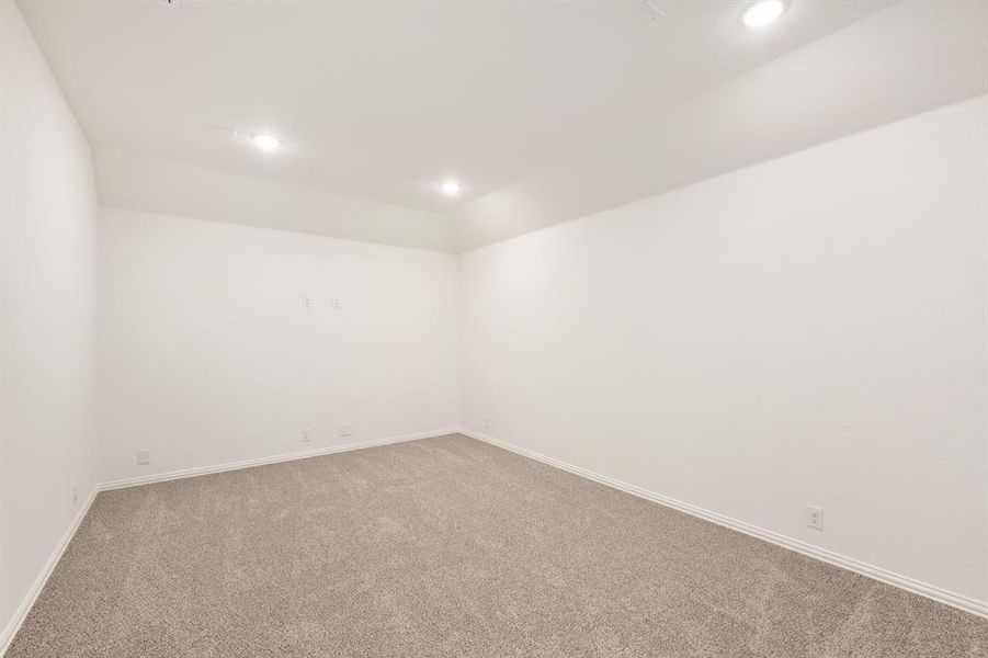 Spacious, unfurnished interior of a new home in Mockingbird Heights, Midlothian (Image 23).