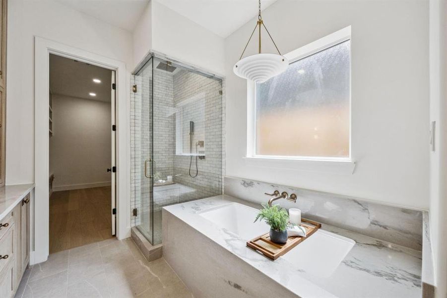 Furnished interior view inside a new home in , Dallas (Image 25).