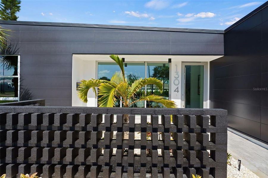 Exterior details and patio area of a home in , Belleair (Image 37).